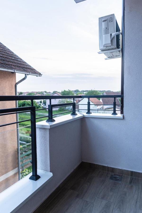 Bella Apartmani Jagodina Buitenkant foto